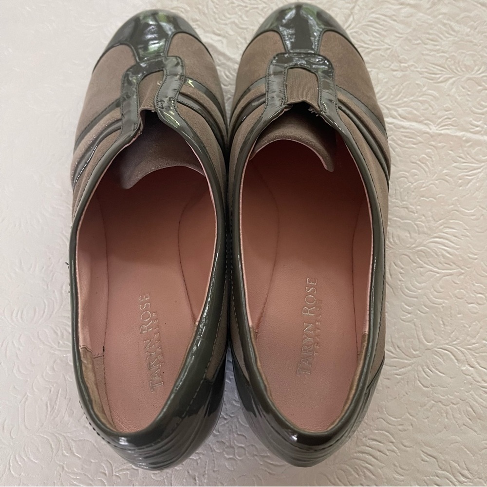 Taryn Rose Paislee Sneaker Wedge - Picture 4 of 12